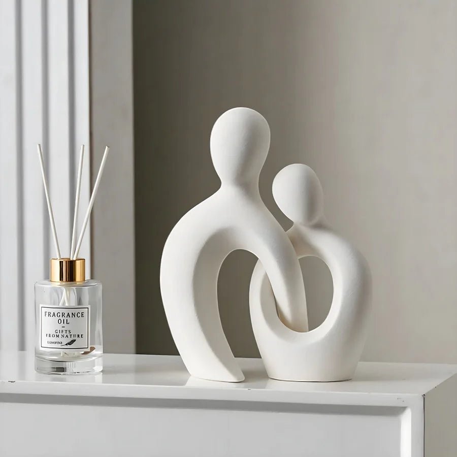 Minimalist Couple Statue - TheOrivana