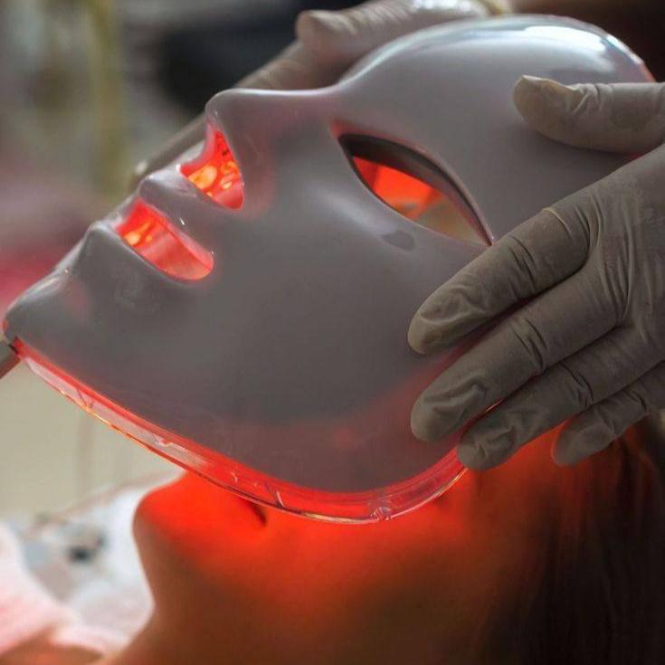 Light Therapy Mask