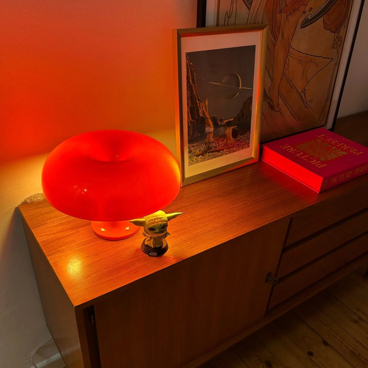 Retro Mushroom LED Table Lamp - TheOrivana